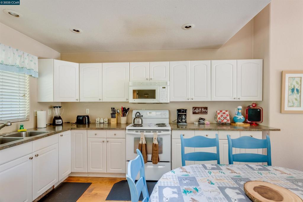 19112 Dyer Ct, Groveland, CA 95321