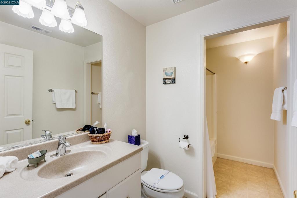 19112 Dyer Ct, Groveland, CA 95321