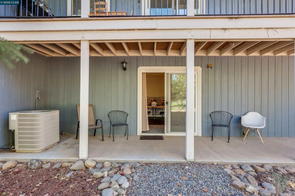 19112 Dyer Ct, Groveland, CA 95321