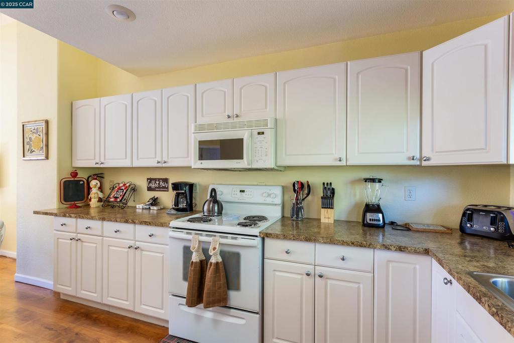 19112 Dyer Ct, Groveland, CA 95321