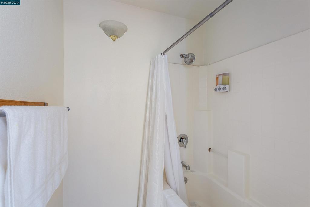 19112 Dyer Ct, Groveland, CA 95321