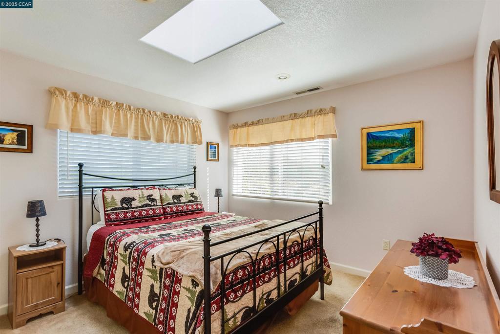 19112 Dyer Ct, Groveland, CA 95321