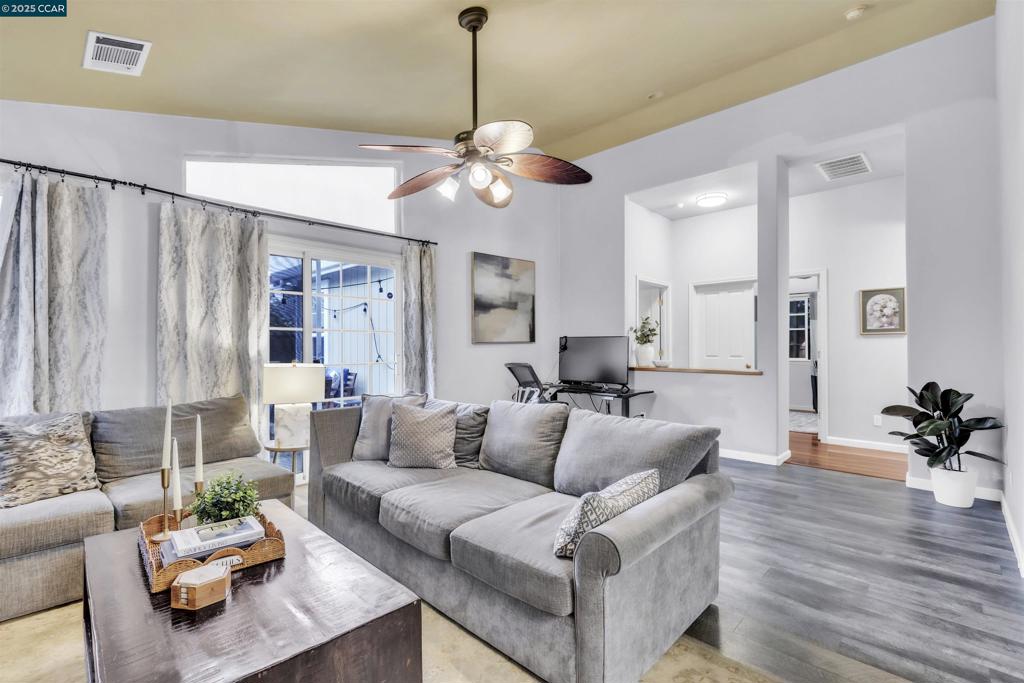 2086 2086 Homecoming Way, Brentwood (CC), CA 94513