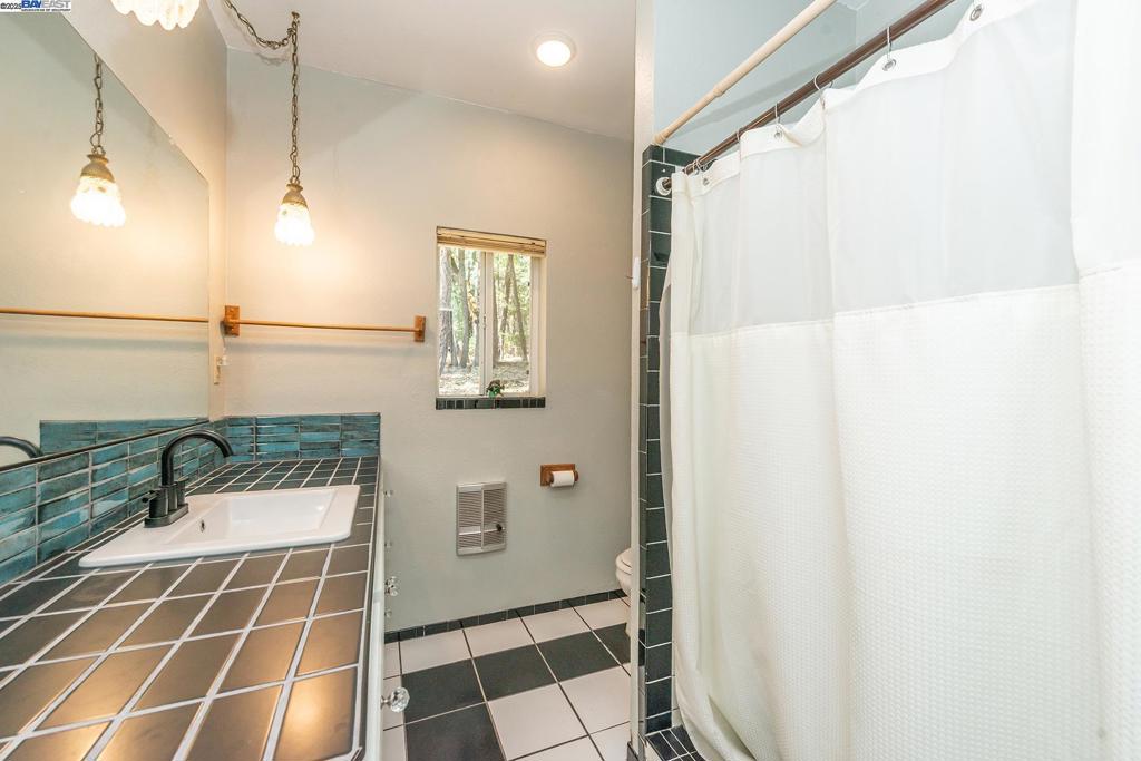 1371 Eagle Creek Loop Rd, Coffee, CA 96091