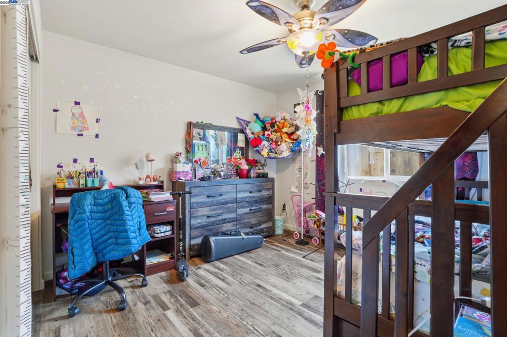 296 Dena Ct, Merced, CA 95341