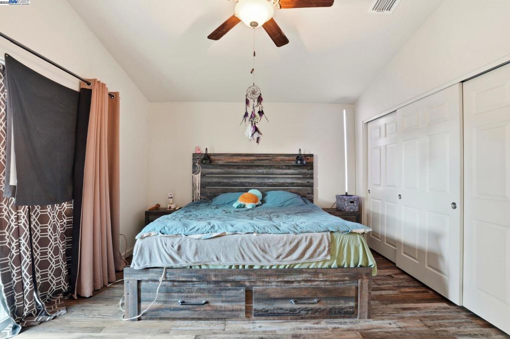 296 Dena Ct, Merced, CA 95341