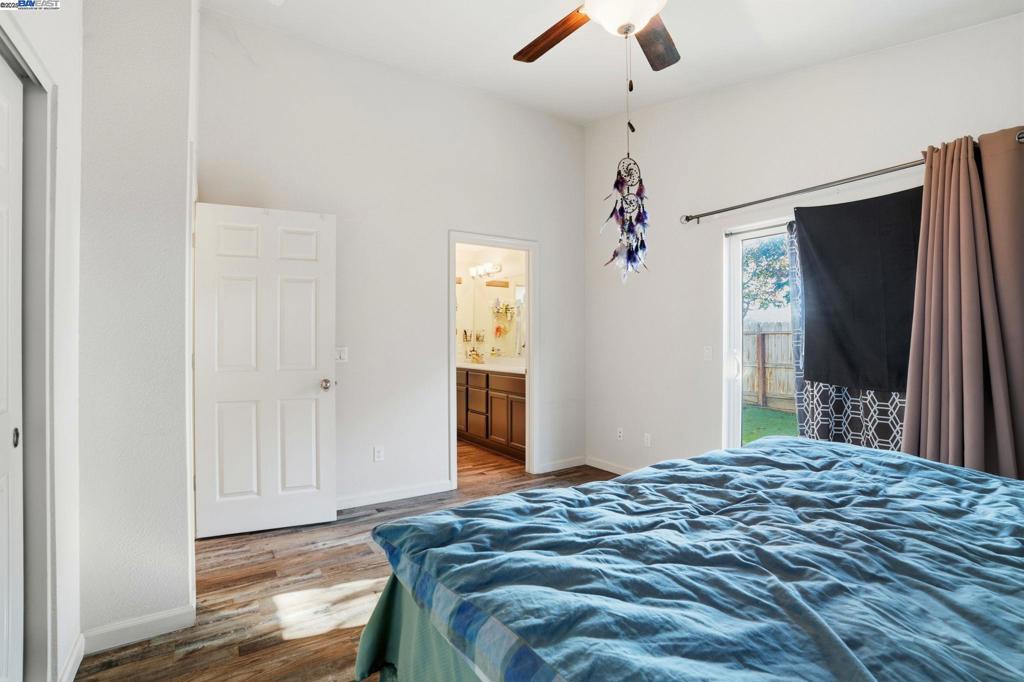 296 Dena Ct, Merced, CA 95341