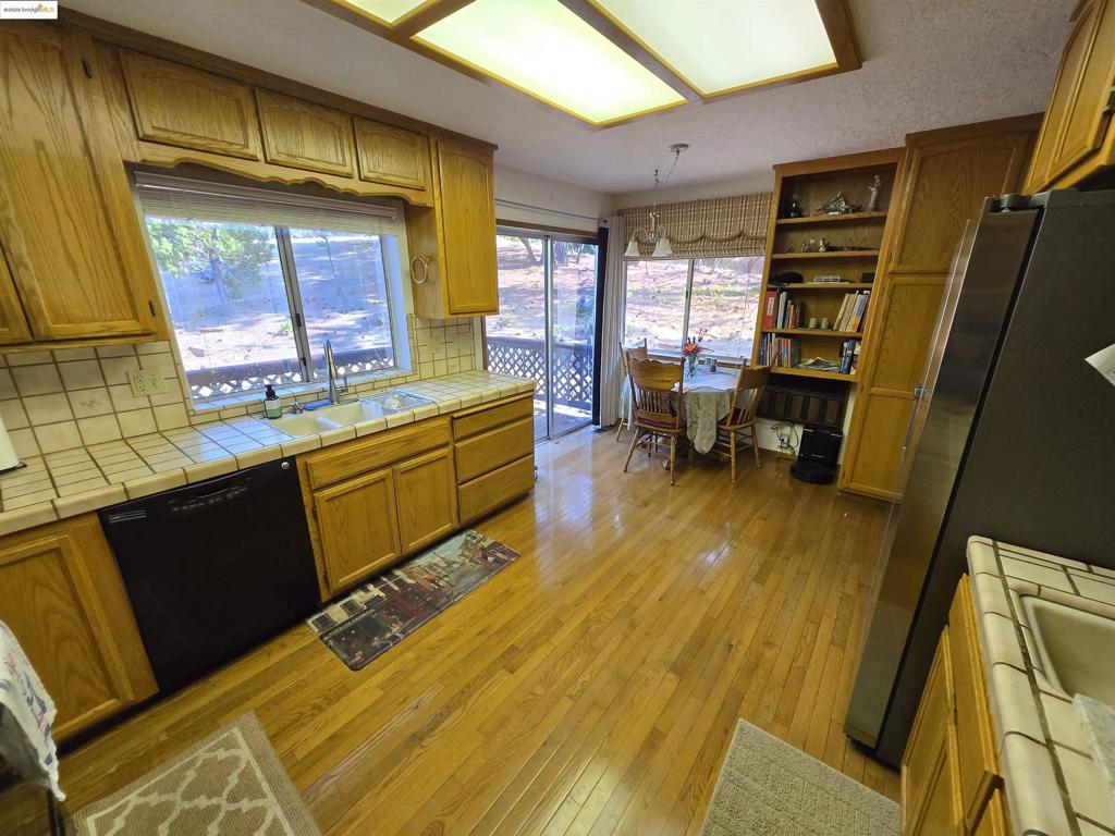20704 Point View, Groveland, CA 95321-9588