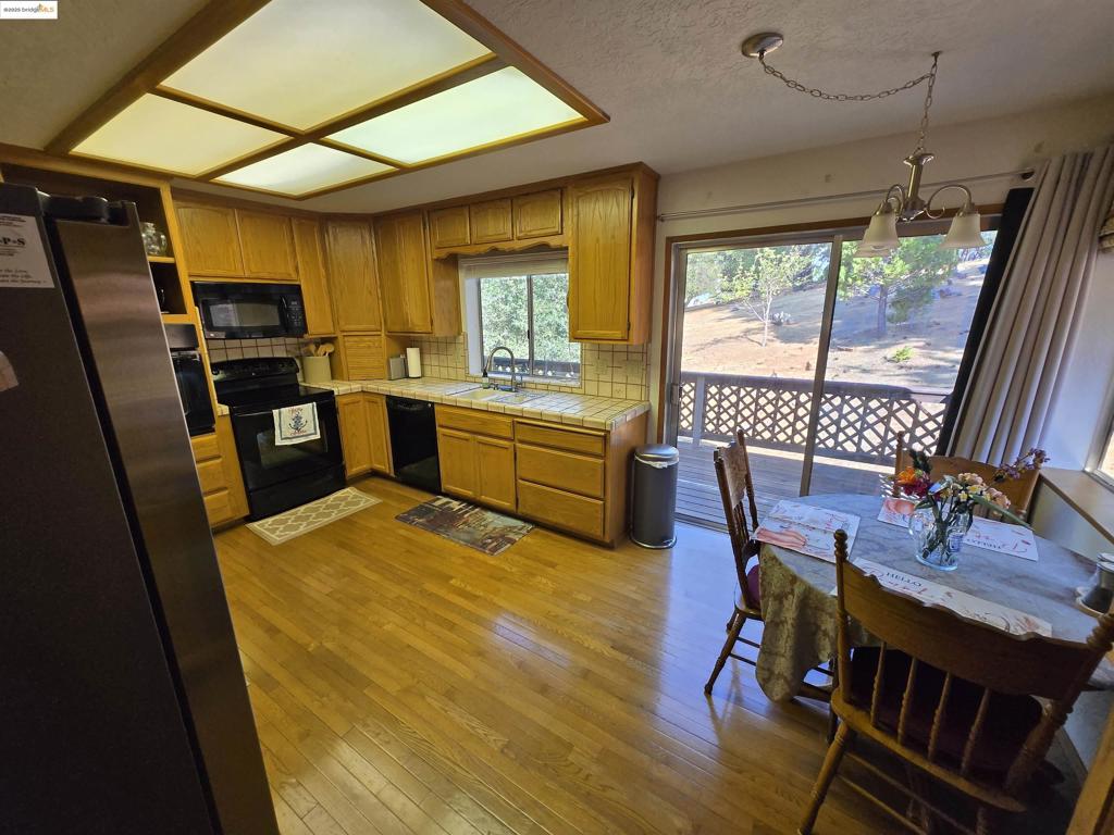 20704 Point View, Groveland, CA 95321-9588
