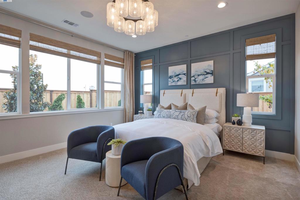 1371 Crescent Avenue, Manteca, CA 95336