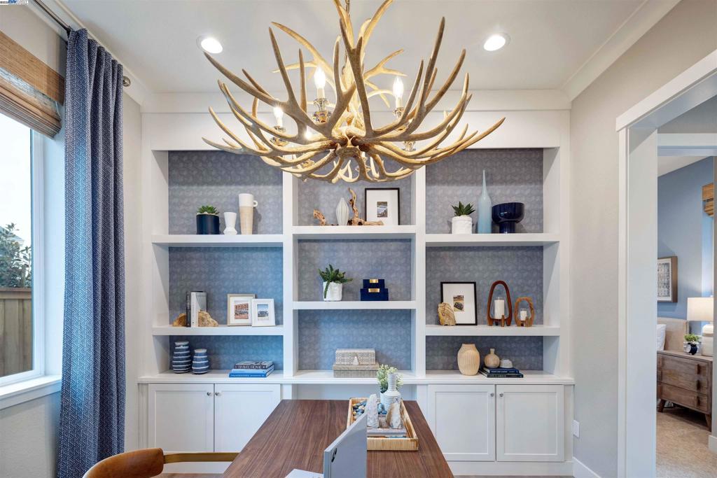 1371 Crescent Avenue, Manteca, CA 95336