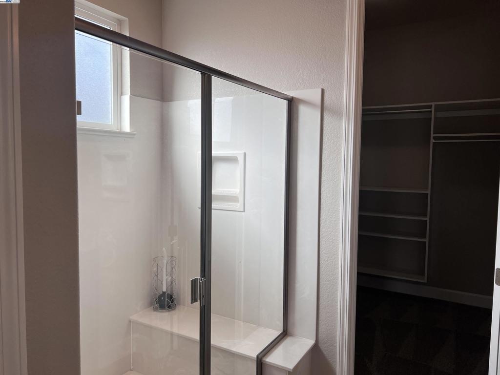 1110 Clearwater Creek Blvd, Manteca, CA 95336