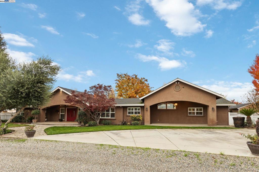 4719 Faith Home Rd, Ceres, CA 95307