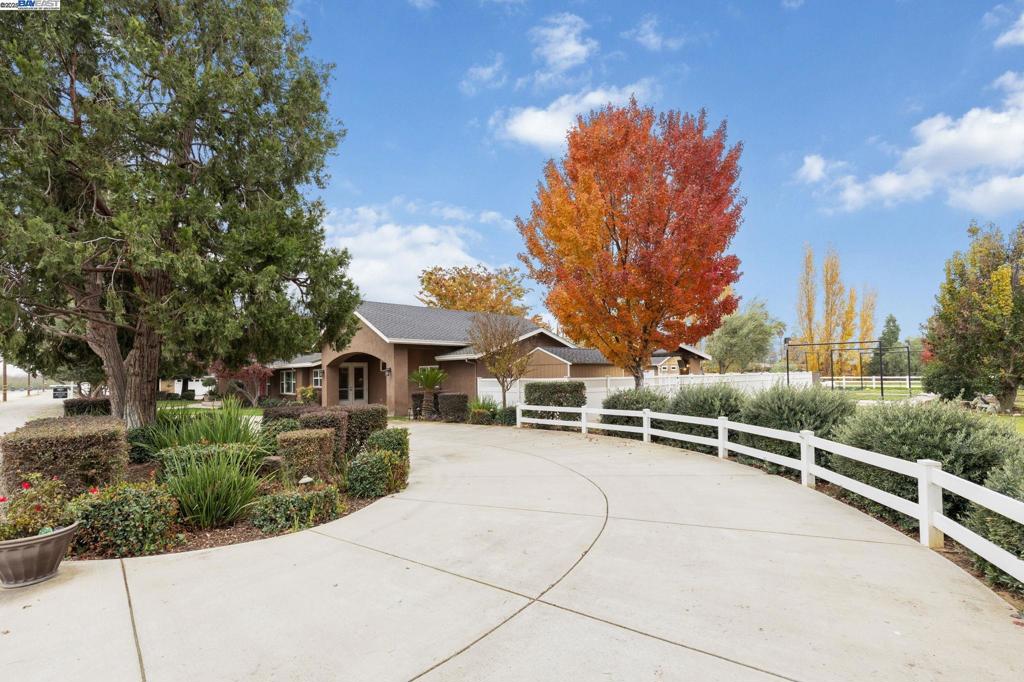 4719 Faith Home Rd, Ceres, CA 95307