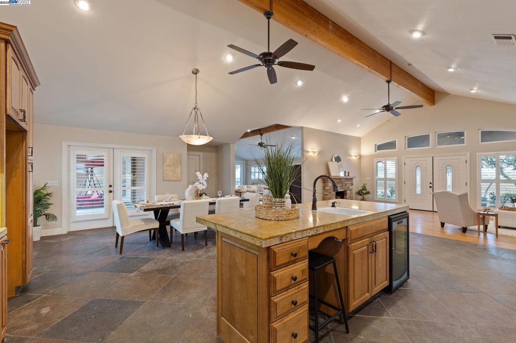 4719 Faith Home Rd, Ceres, CA 95307