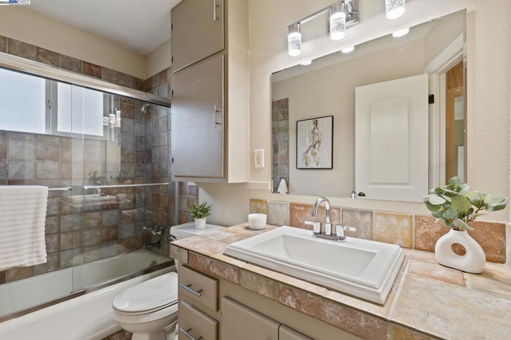 4719 Faith Home Rd, Ceres, CA 95307