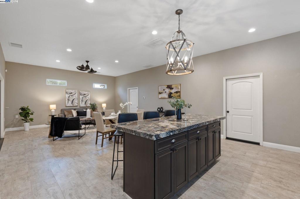 4719 Faith Home Rd, Ceres, CA 95307