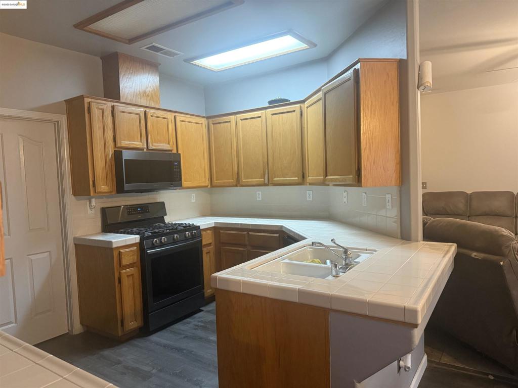 628 Norboe, Corcoran, CA 93212