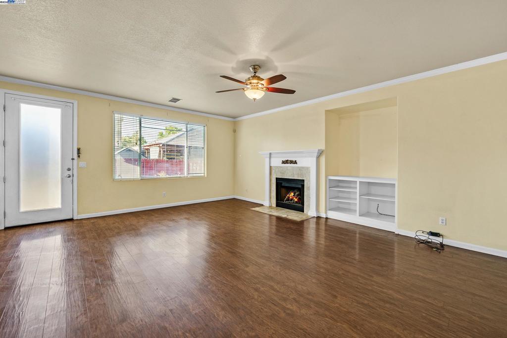 1419 Nubian St, Patterson, CA 95363