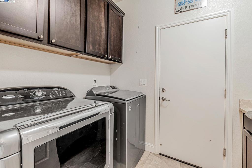 2491 Redbud Way, Manteca, CA 95336