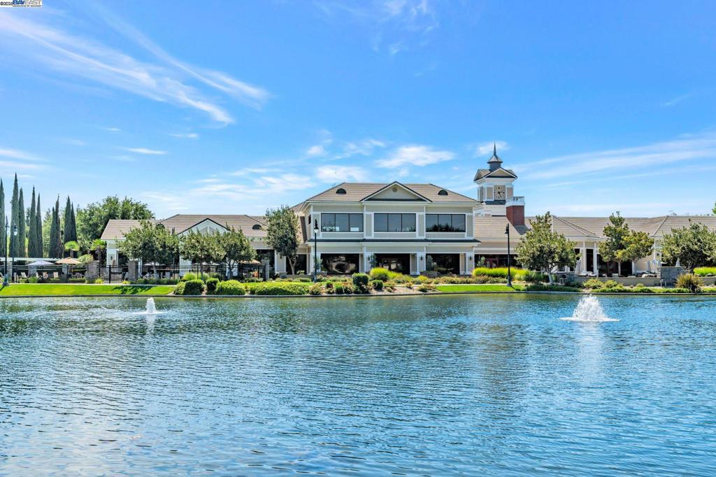 2491 Redbud Way, Manteca, CA 95336