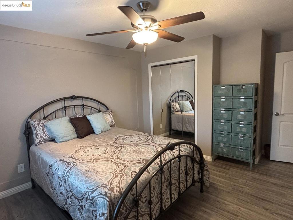 1740 S Teddy ST, Visalia, CA 93277