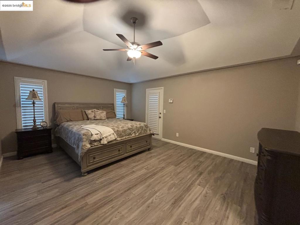 1740 S Teddy ST, Visalia, CA 93277