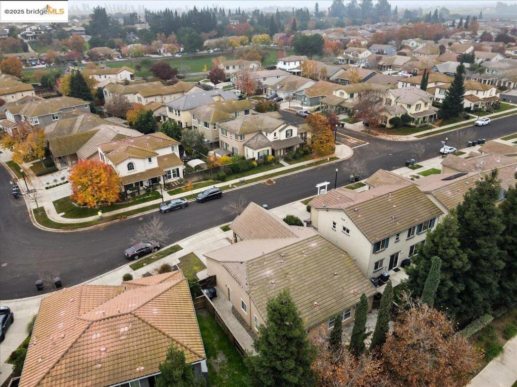 2324 Mendocino Dr, Oakdale, CA 95361