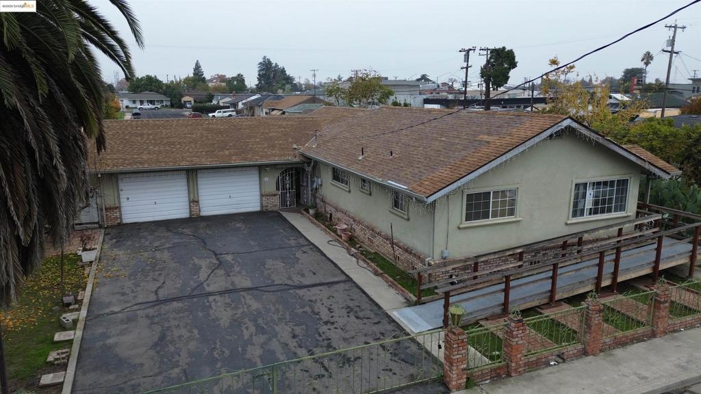 123 S Washington Ave, Manteca, CA 95336