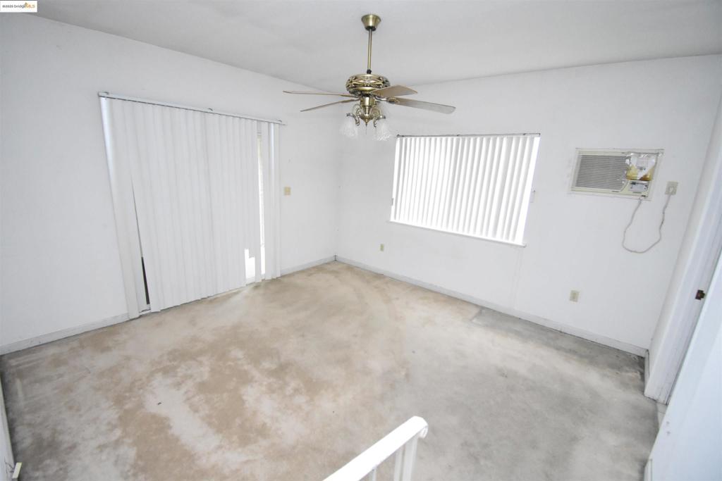 123 S Washington Ave, Manteca, CA 95336