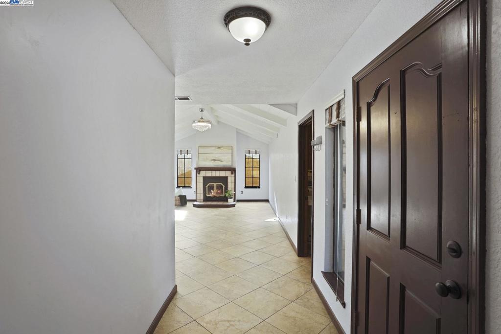 1312 Wylmawood Ln, Modesto, CA 95355