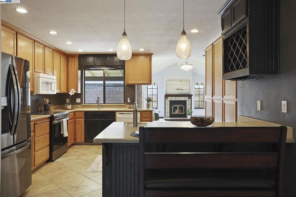 1312 Wylmawood Ln, Modesto, CA 95355