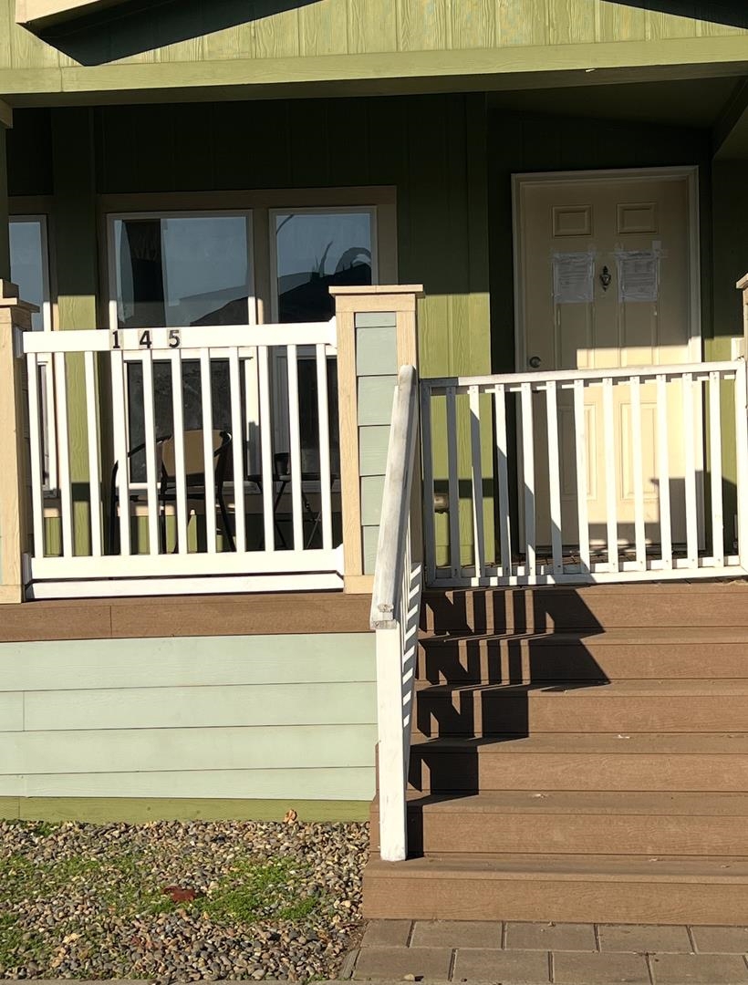 145 Dory LN, Modesto, CA 95356