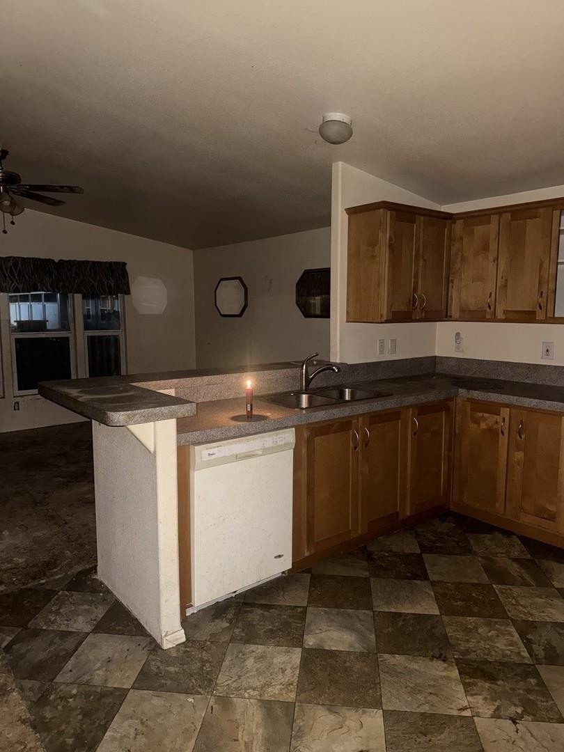 145 Dory LN, Modesto, CA 95356