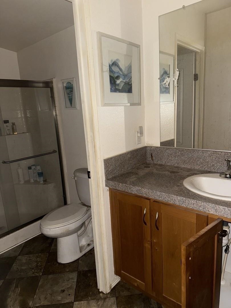 145 Dory LN, Modesto, CA 95356