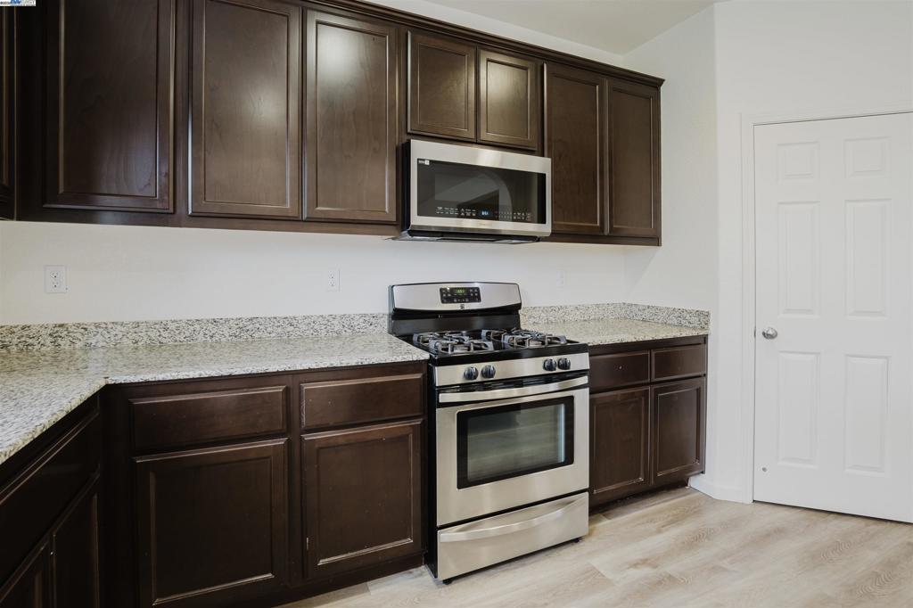 941 Haycastle Ct, Newman, CA 95360