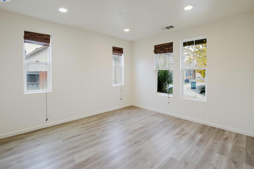 941 Haycastle Ct, Newman, CA 95360