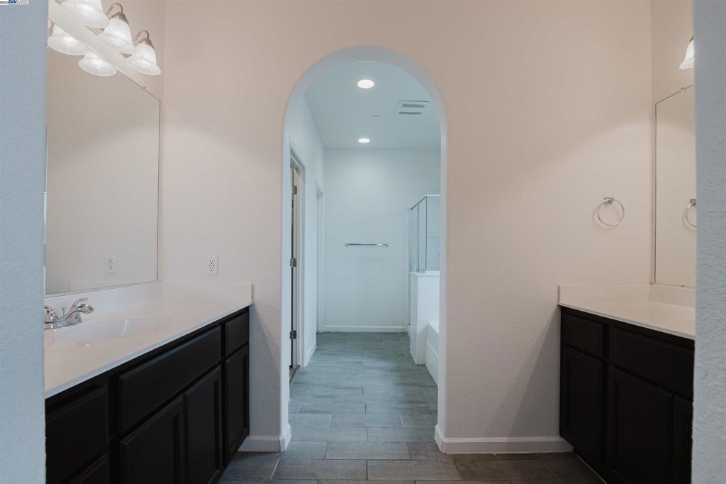 941 Haycastle Ct, Newman, CA 95360