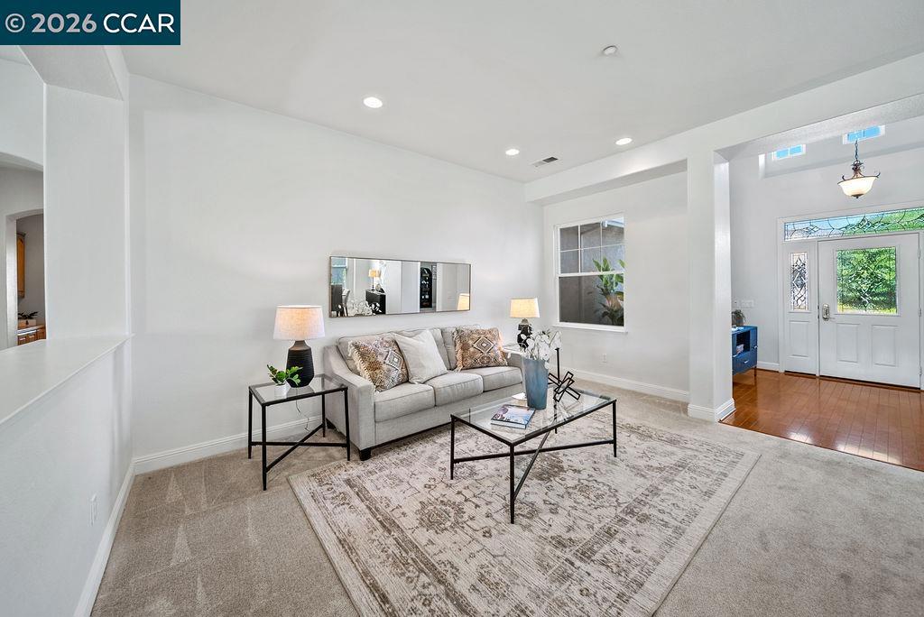 742 742 Richardson Dr, Brentwood (CC), CA 94513