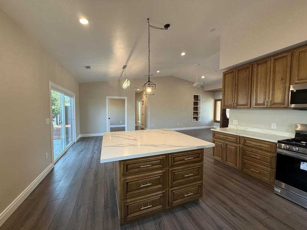 130 Mcgregor St, Merced, CA 95341