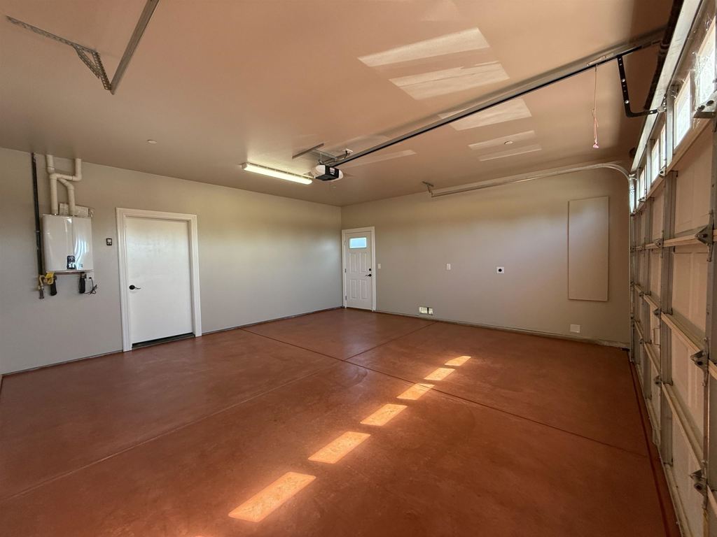 130 Mcgregor St, Merced, CA 95341