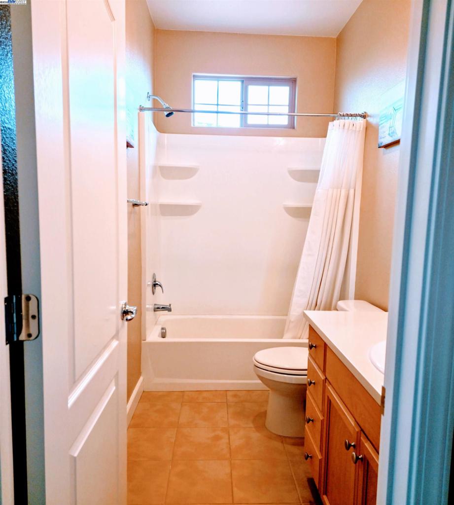 3548 Rapallo Way, Manteca, CA 95337