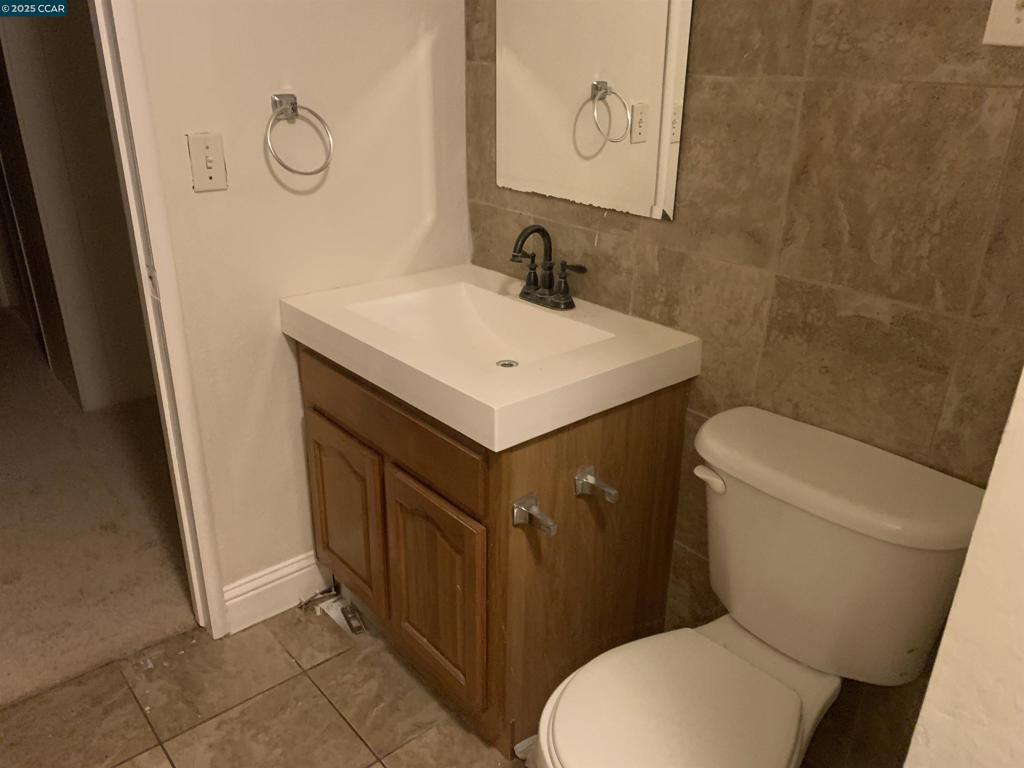 1015 Tenaya Ct, Manteca, CA 95337