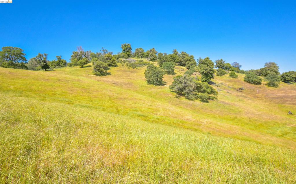 9436 Fraguero, Sonora, CA 95370