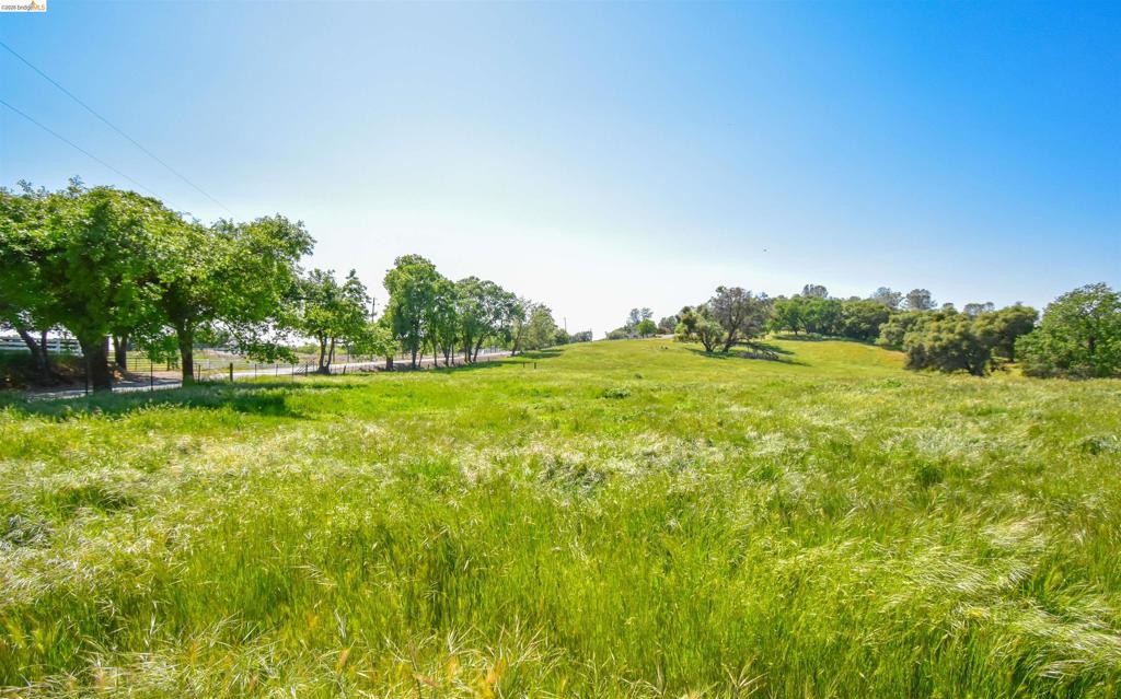9436 Fraguero, Sonora, CA 95370