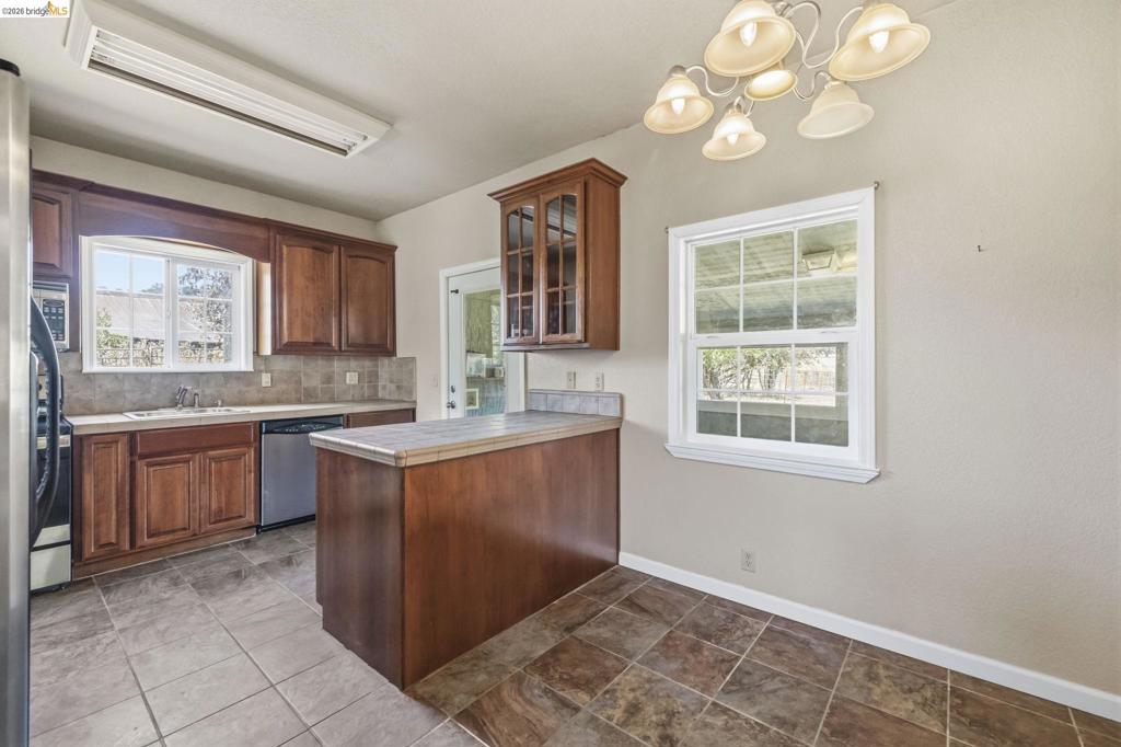 9436 Fraguero, Sonora, CA 95370