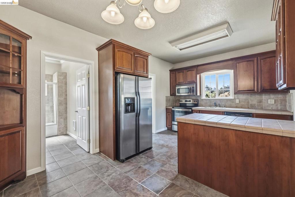9436 Fraguero, Sonora, CA 95370