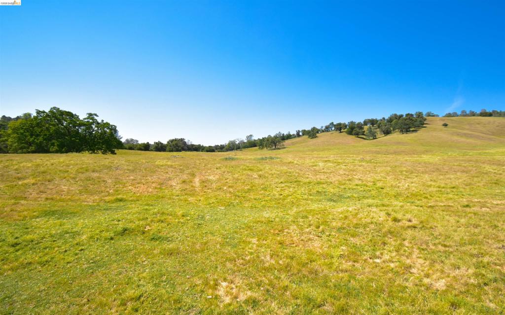 9436 Fraguero, Sonora, CA 95370