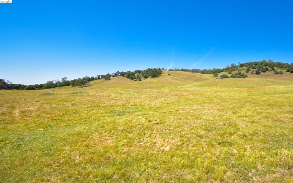 9436 Fraguero, Sonora, CA 95370