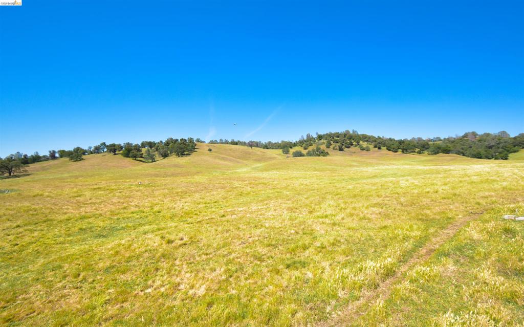 9436 Fraguero, Sonora, CA 95370